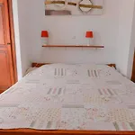 Apartament In 14995