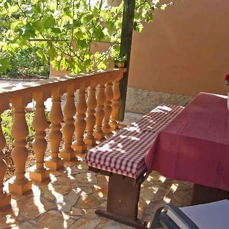 In 14995 * Veli Lošinj